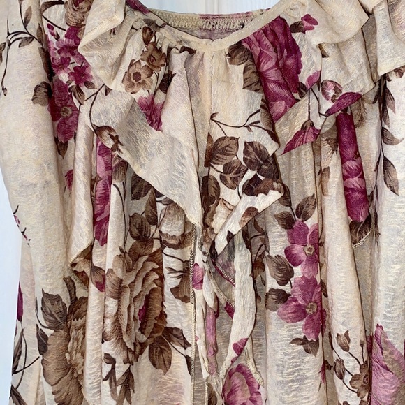 Women’s pink and beige floral top x-small - Picture 4 of 5